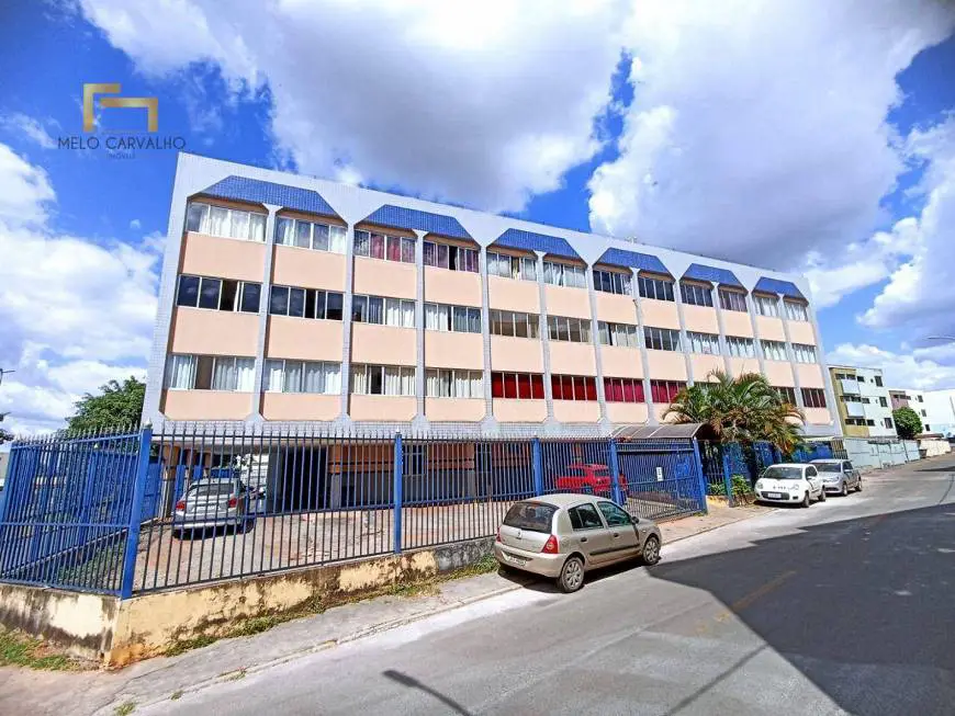Foto 3 de Apartamento com 2 Quartos à venda, 62m² em Quadras Econômicas Lúcio Costa, Guará