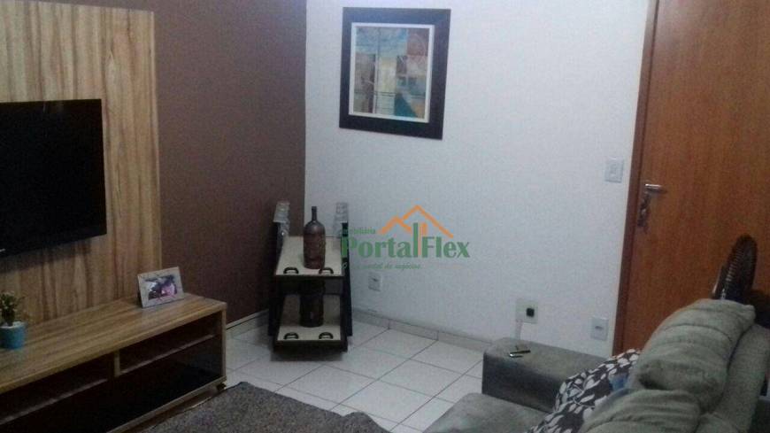 Foto 1 de Apartamento com 2 Quartos à venda, 41m² em Taquaras II, Serra
