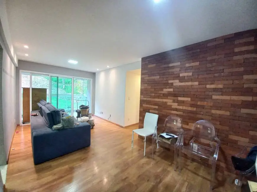 Foto 2 de Apartamento com 3 Quartos para alugar, 120m² em Coronel Veiga, Petrópolis