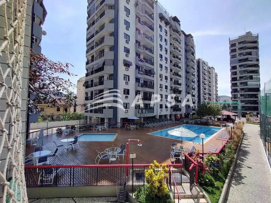 Foto 2 de Apartamento com 3 Quartos para alugar, 117m² em Grajaú, Rio de Janeiro