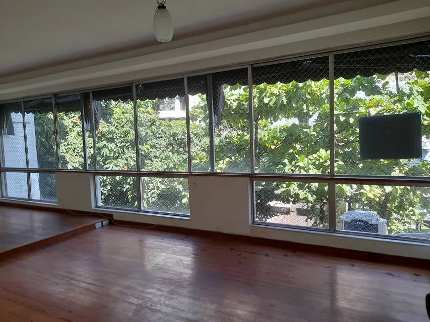 Foto 1 de Apartamento com 3 Quartos para alugar, 120m² em Leblon, Rio de Janeiro