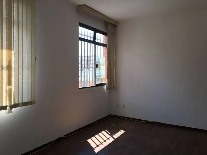Foto 4 de Apartamento com 3 Quartos para alugar, 90m² em Prado, Belo Horizonte