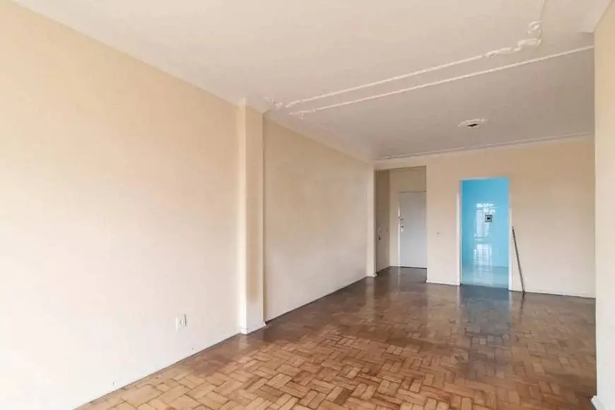 Foto 1 de Apartamento com 3 Quartos para alugar, 108m² em Santana, Porto Alegre