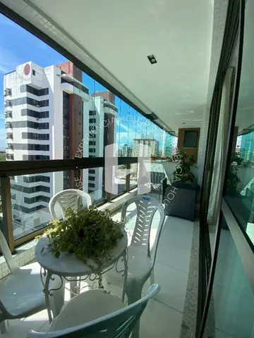Foto 2 de Apartamento com 3 Quartos à venda, 186m² em Treze de Julho, Aracaju