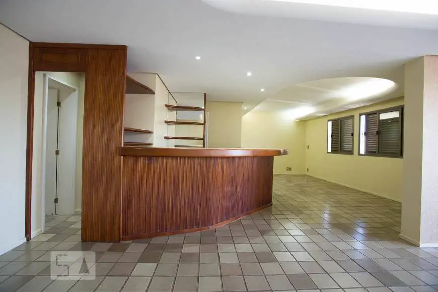 Foto 1 de Apartamento com 4 Quartos para alugar, 193m² em Centro, Ribeirão Preto