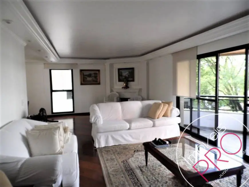 Foto 1 de Apartamento com 4 Quartos à venda, 260m² em Moema, São Paulo