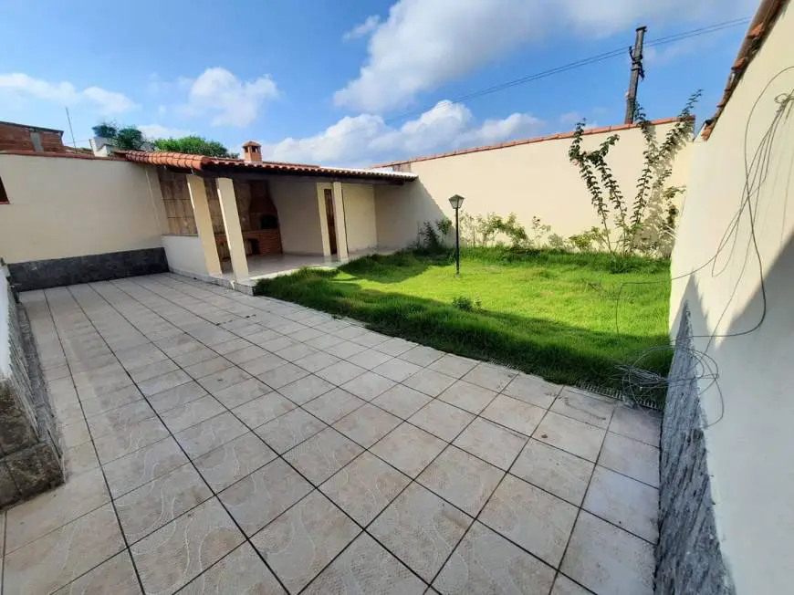 Foto 1 de Casa com 2 Quartos à venda, 170m² em Centro, Pinheiral