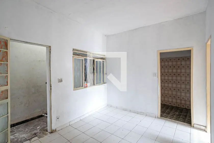 Foto 2 de Casa com 2 Quartos para alugar, 60m² em Concórdia, Belo Horizonte