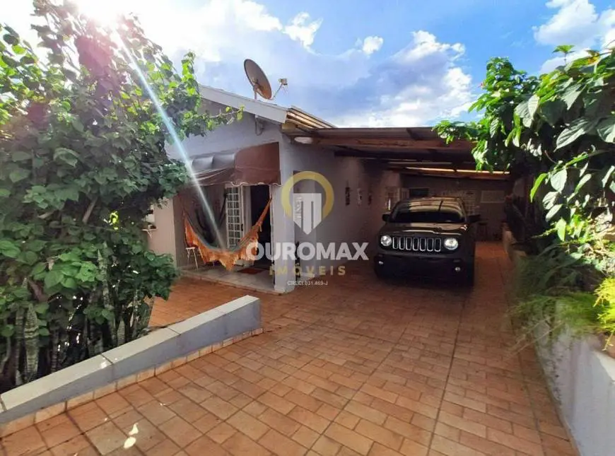 Foto 2 de Casa com 2 Quartos à venda, 148m² em Parque Pacheco Chaves, Ourinhos