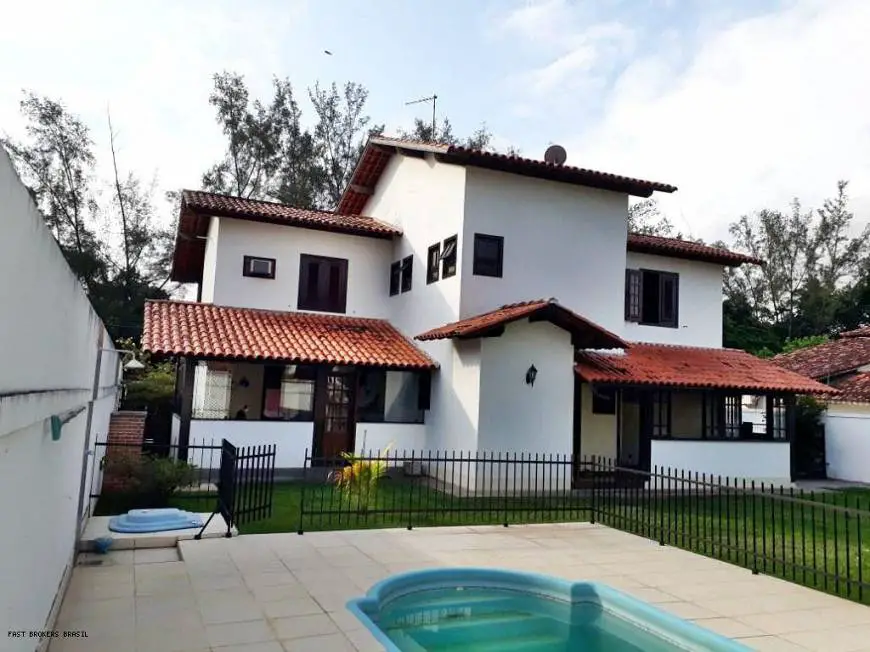 Foto 1 de Casa com 3 Quartos à venda, 700m² em Camboinhas, Niterói