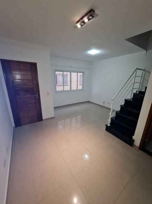 Foto 1 de Casa com 3 Quartos para alugar, 76m² em Campo Grande, São Paulo