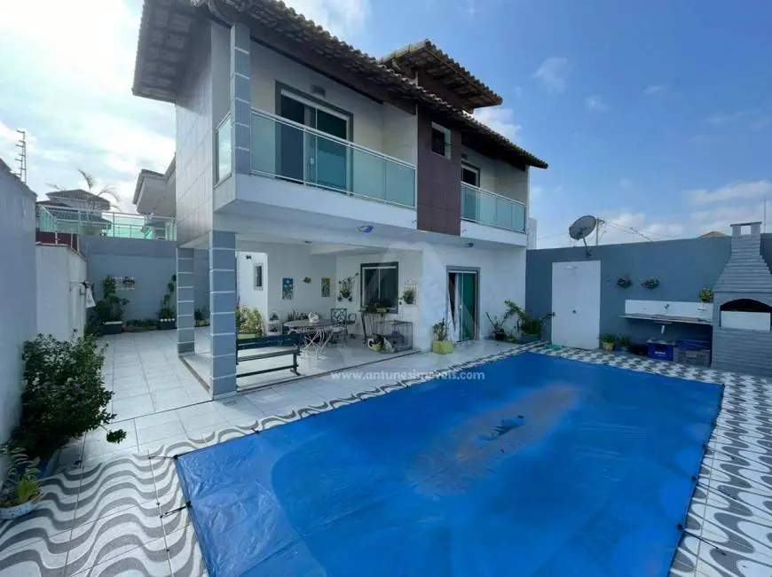 Foto 1 de Casa com 3 Quartos à venda, 130m² em Novo Portinho, Cabo Frio