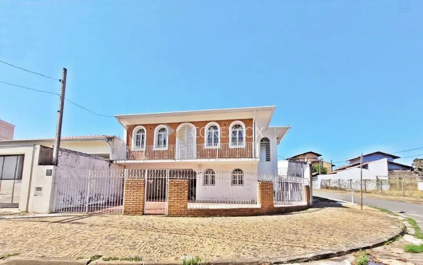 Foto 1 de Casa com 3 Quartos à venda, 229m² em Parque São Quirino, Campinas