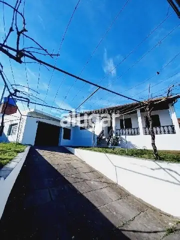 Foto 2 de Casa com 3 Quartos para alugar, 180m² em Santa Lúcia, Caxias do Sul