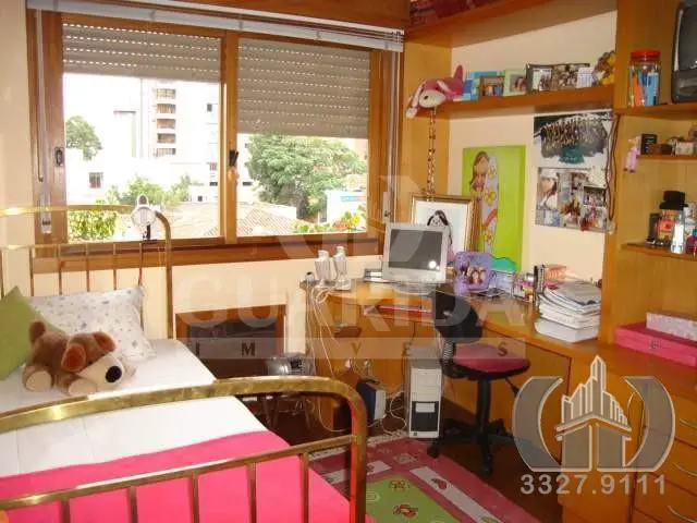 Foto 4 de Casa com 4 Quartos à venda, 228m² em Azenha, Porto Alegre