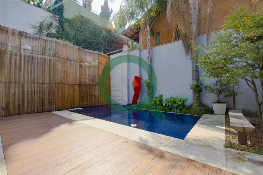 Foto 1 de Casa com 4 Quartos para venda ou aluguel, 800m² em Cidade Jardim, São Paulo