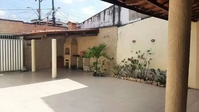 Foto 3 de Casa com 4 Quartos à venda, 400m² em Jardim das Indústrias, São José dos Campos