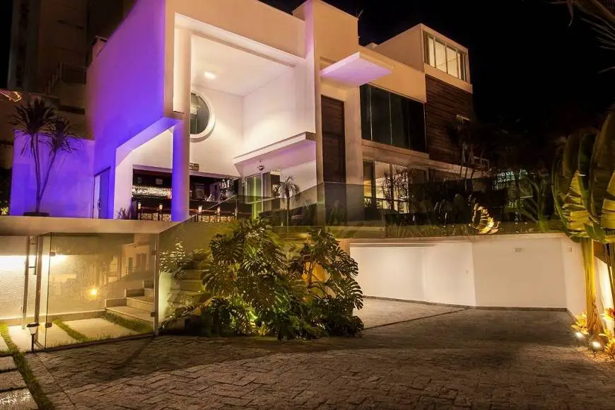 Foto 1 de Casa com 5 Quartos à venda, 538m² em Fazendinha, Itajaí