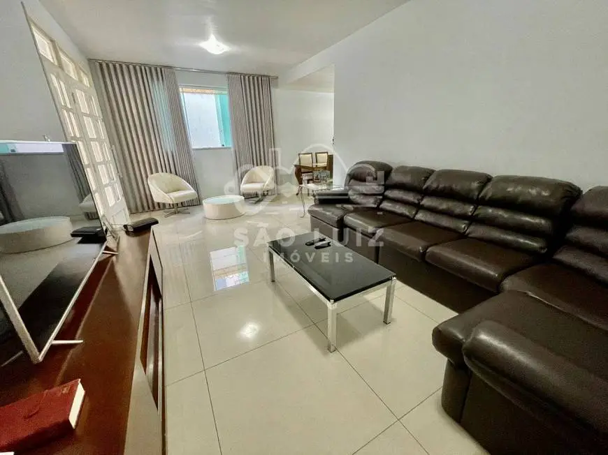 Foto 2 de Casa com 5 Quartos para alugar, 308m² em Liberdade, Belo Horizonte