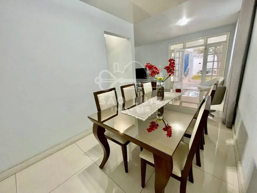 Foto 3 de Casa com 5 Quartos para alugar, 308m² em Liberdade, Belo Horizonte