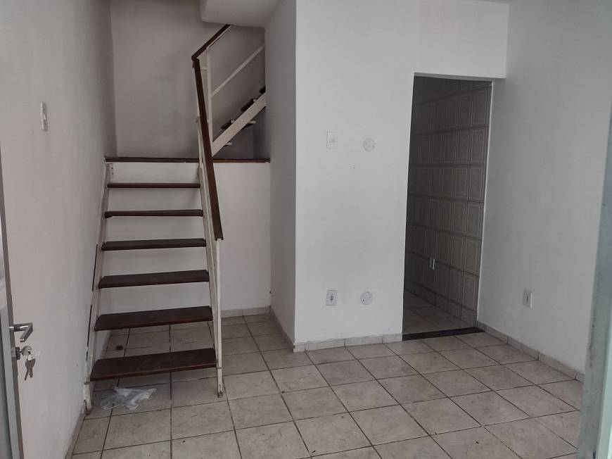 Foto 1 de Sobrado com 1 Quarto para alugar, 45m² em Santíssimo, Rio de Janeiro