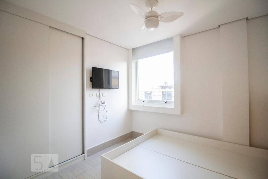 Foto 1 de Apartamento com 1 Quarto para alugar, 25m² em Barra Funda, São Paulo