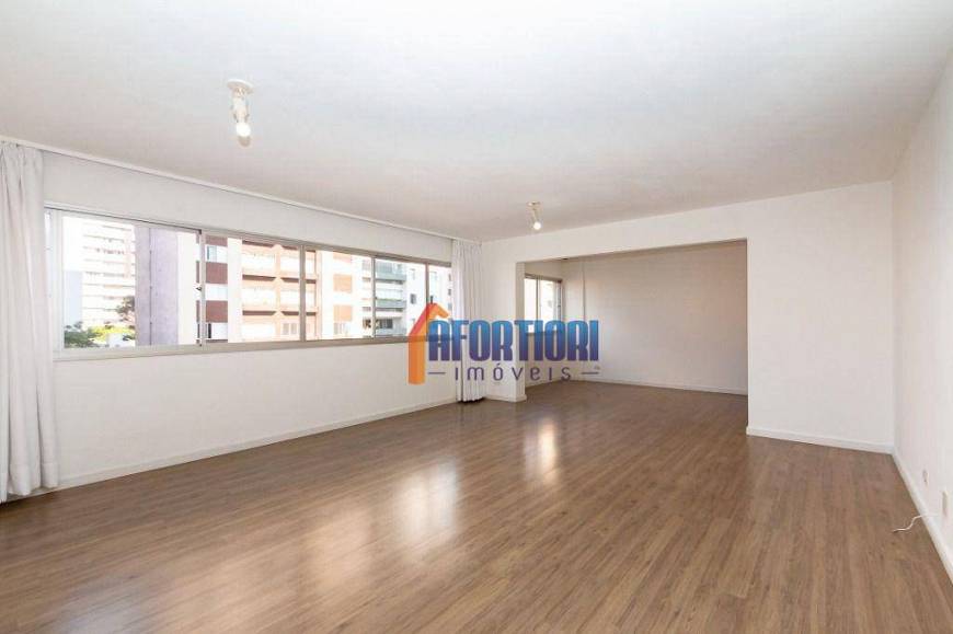 Foto 1 de Apartamento com 2 Quartos à venda, 121m² em Água Verde, Curitiba