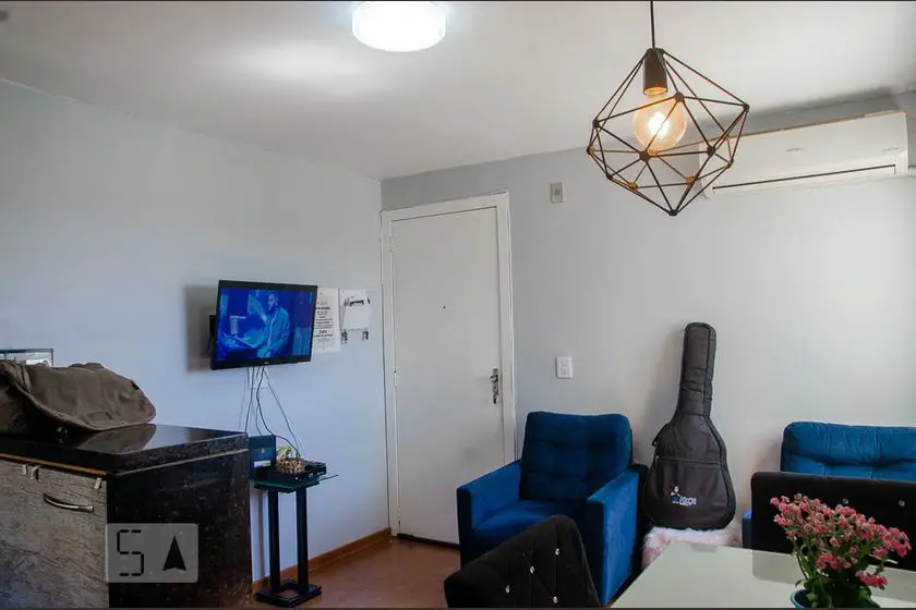 Foto 2 de Apartamento com 2 Quartos para alugar, 42m² em Campo Novo, Porto Alegre
