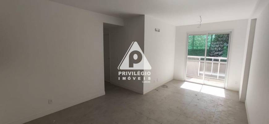 Foto 3 de Apartamento com 2 Quartos à venda, 69m² em Catete, Rio de Janeiro