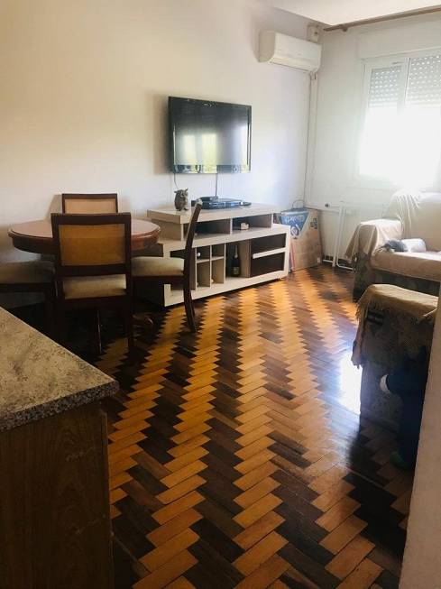 Foto 1 de Apartamento com 2 Quartos à venda, 56m² em Floresta, Porto Alegre