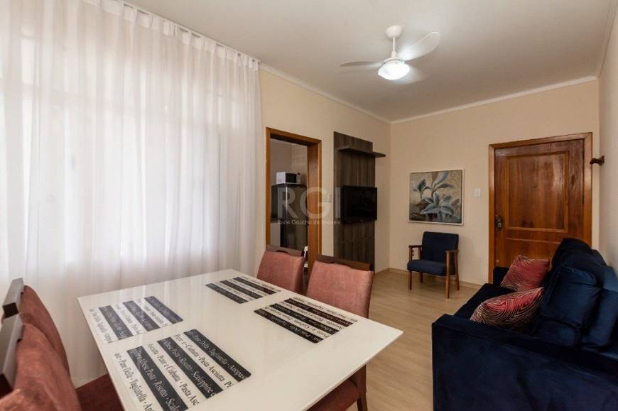Foto 2 de Apartamento com 2 Quartos à venda, 62m² em Jardim São Pedro, Porto Alegre