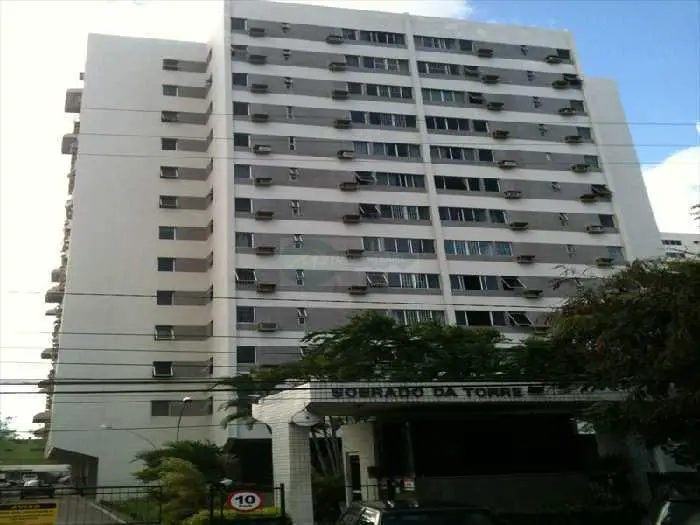 Foto 1 de Apartamento com 2 Quartos para alugar, 68m² em Torre, Recife