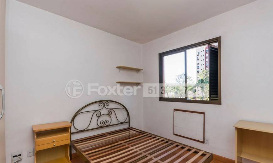 Foto 2 de Apartamento com 3 Quartos à venda, 73m² em Chácara das Pedras, Porto Alegre
