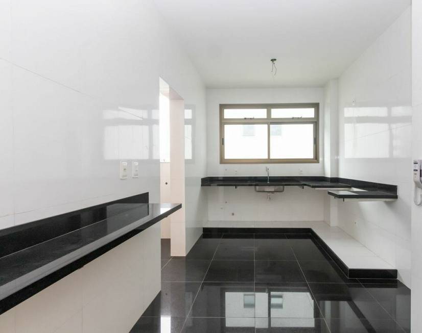 Foto 2 de Apartamento com 3 Quartos à venda, 118m² em Coração Eucarístico, Belo Horizonte