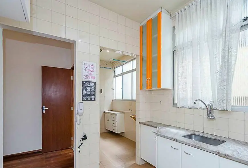 Foto 3 de Apartamento com 3 Quartos à venda, 11m² em Estoril, Belo Horizonte