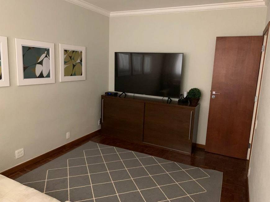 Foto 2 de Apartamento com 3 Quartos à venda, 155m² em Icaraí, Niterói