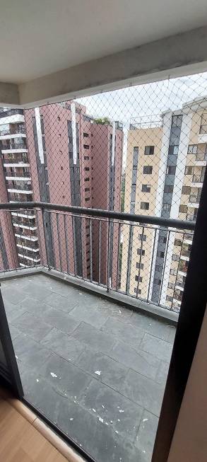 Foto 3 de Apartamento com 3 Quartos para venda ou aluguel, 102m² em Moema, São Paulo