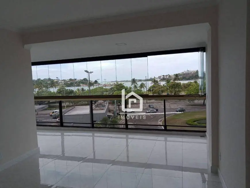 Foto 2 de Apartamento com 3 Quartos para alugar, 180m² em Praia do Canto, Vitória