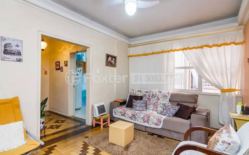 Foto 3 de Apartamento com 3 Quartos à venda, 82m² em Santana, Porto Alegre