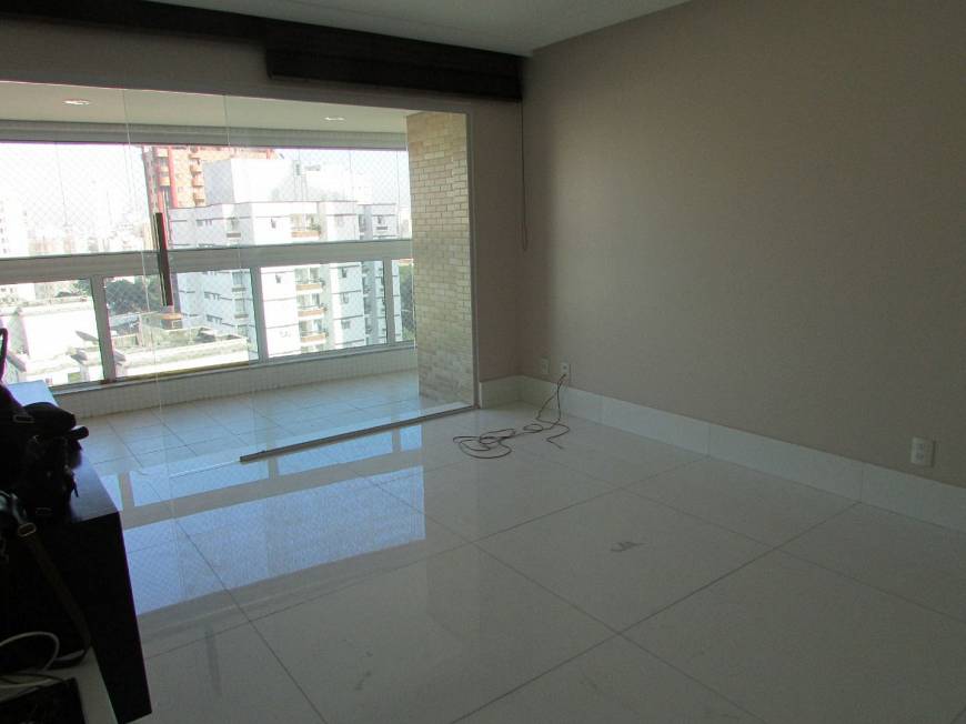 Foto 1 de Apartamento com 3 Quartos para alugar, 143m² em Saúde, São Paulo