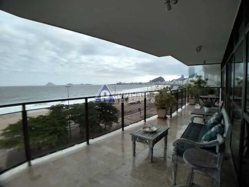 Foto 1 de Apartamento com 4 Quartos à venda, 270m² em Copacabana, Rio de Janeiro