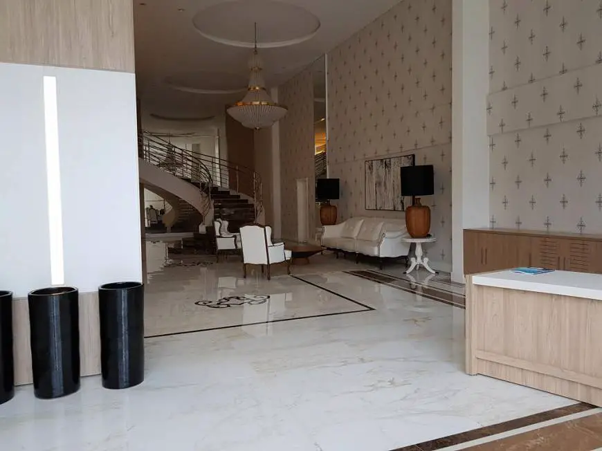 Foto 2 de Apartamento com 4 Quartos à venda, 221m² em Glória, Joinville