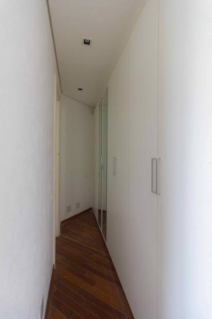 Foto 5 de Apartamento com 4 Quartos à venda, 260m² em Jardim Fonte do Morumbi , São Paulo