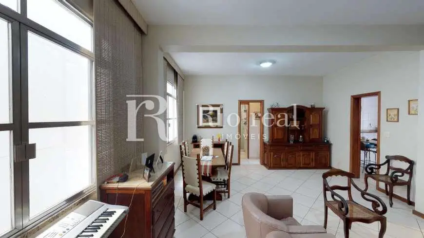 Foto 4 de Apartamento com 4 Quartos à venda, 114m² em Leblon, Rio de Janeiro