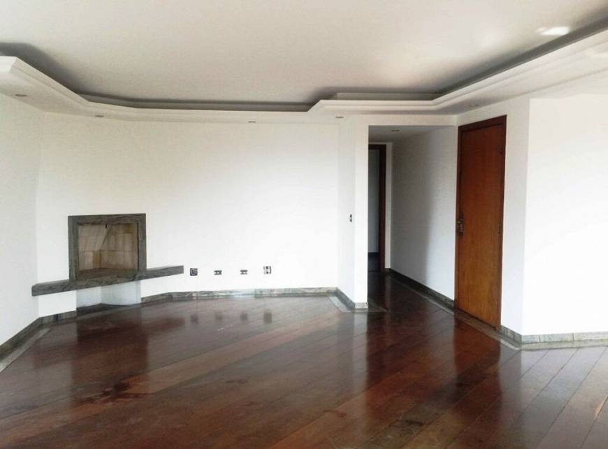 Foto 3 de Apartamento com 4 Quartos à venda, 240m² em Moema, São Paulo
