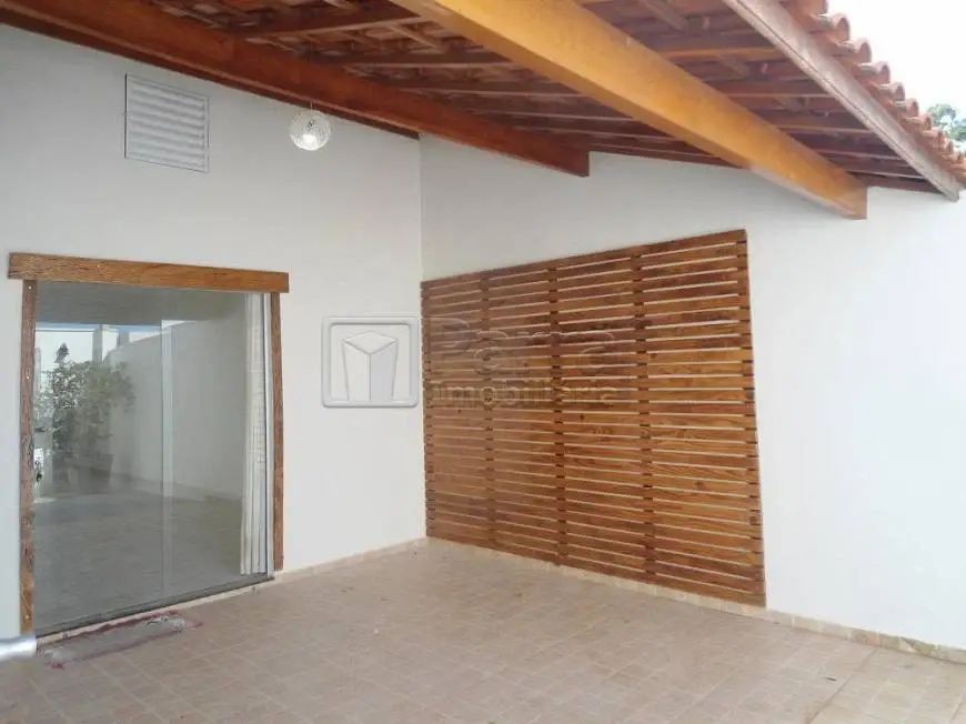 Foto 4 de Casa com 2 Quartos para alugar, 96m² em Franca Polo Club, Franca