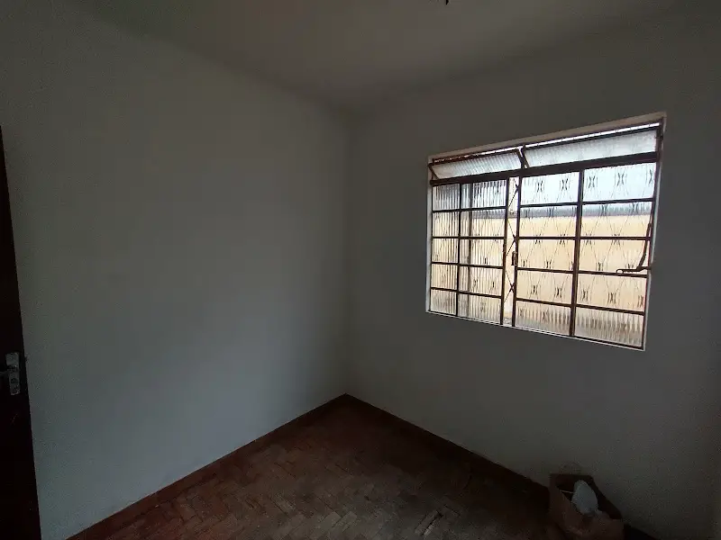 Foto 5 de Casa com 2 Quartos para alugar, 200m² em Jardim Montanhês, Belo Horizonte