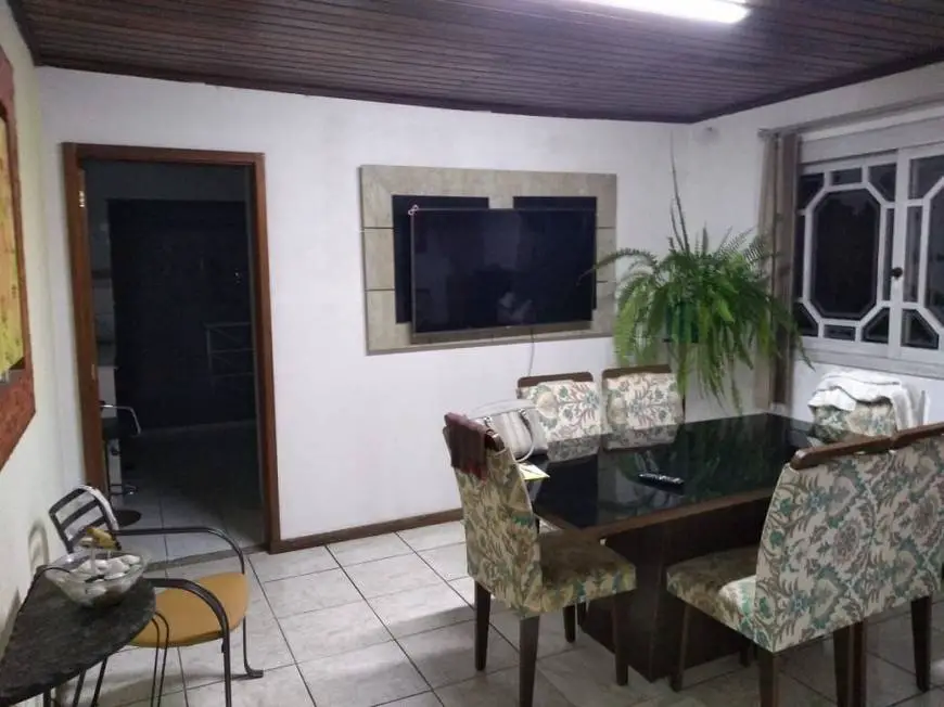 Foto 4 de Casa com 3 Quartos à venda, 225m² em Harmonia, Canoas