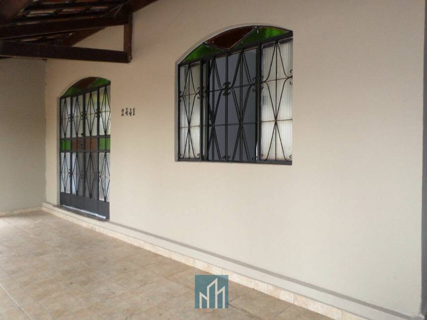 Foto 1 de Casa com 3 Quartos à venda, 58m² em Ipiranga, Divinópolis