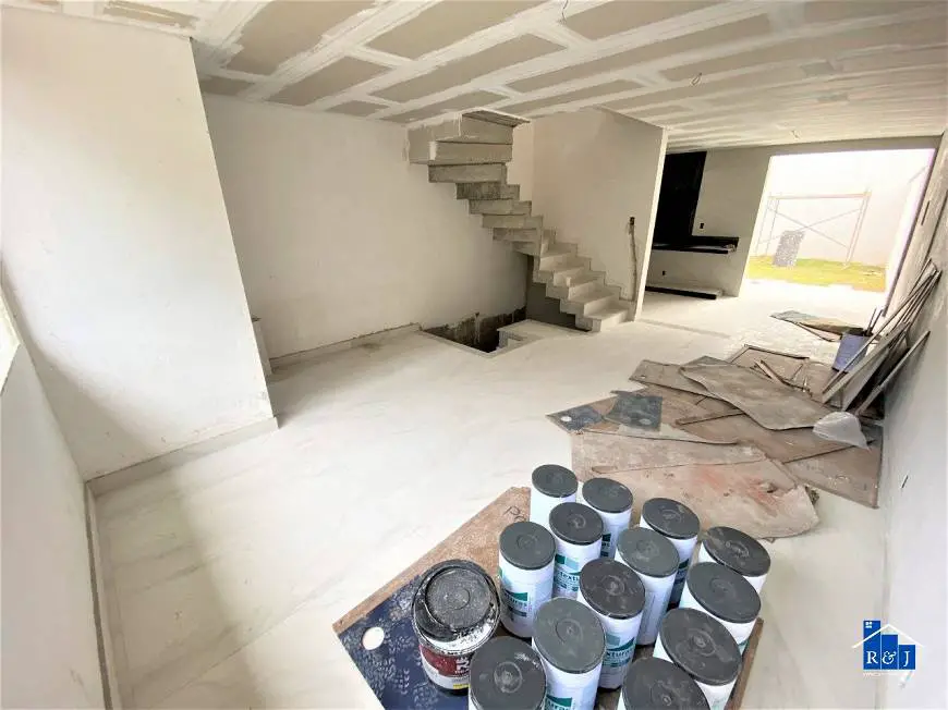 Foto 1 de Casa com 3 Quartos à venda, 250m² em Itapoã, Belo Horizonte